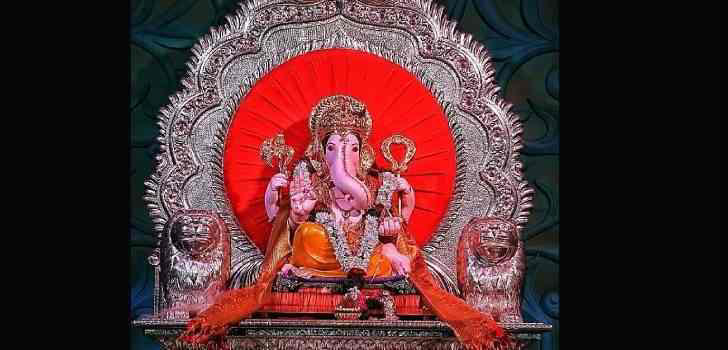 Discover India’s Top 10 Iconic Ganesh Pandals!