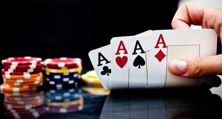 Playing Card Game with Reward Attractive to Players